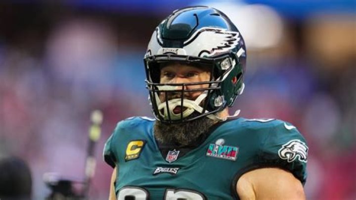 Eagles star Jason Kelce&rsquo;s latest viral outfit, explained