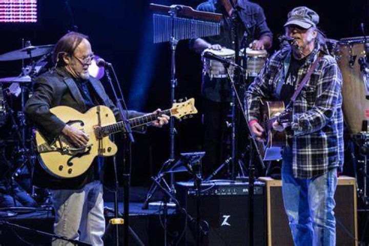 Eagles&rsquo; Joe Walsh I&rsquo;m dropping out of GOP convention show The