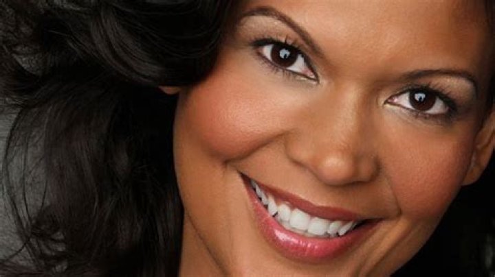 Easton native April Macie comes home for 'Nobodies of Comedy