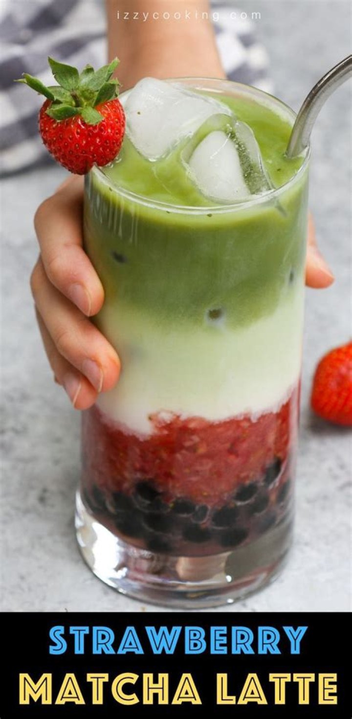 Easy Strawberry Matcha Latte {Boba Guys Copycat Recipe}