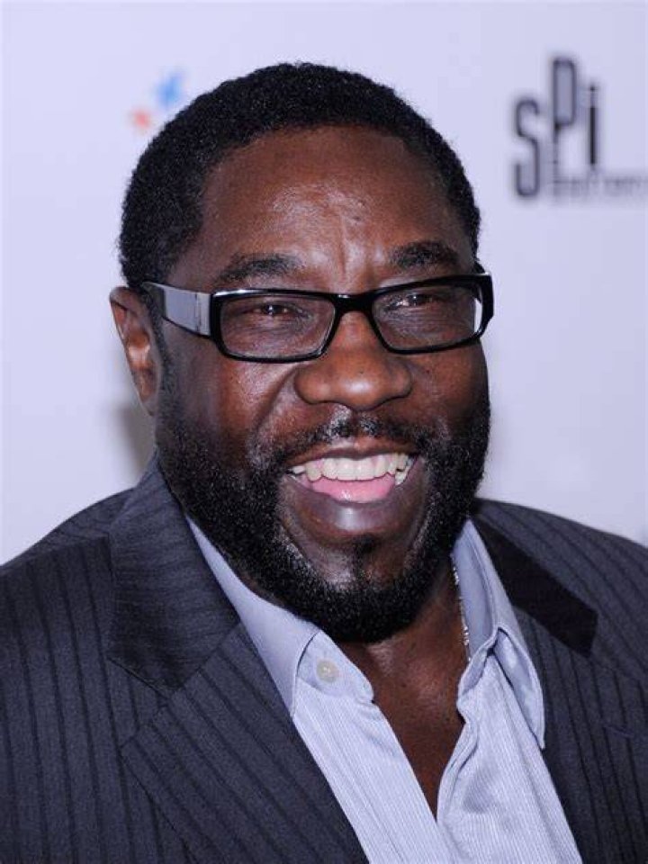Eddie Levert's youngest daughter is now 16 & looks grown up in striped