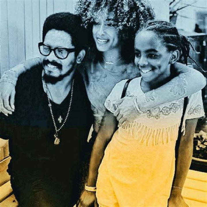 Eden Marley ／ Sarah SarahMarley ️ Girl Day, Bob Marley