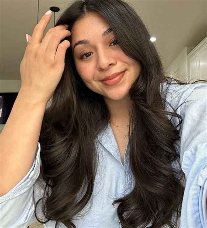 Edith Galvez Wiki, Age, Biography, Net Worth, Family, Facts & Images