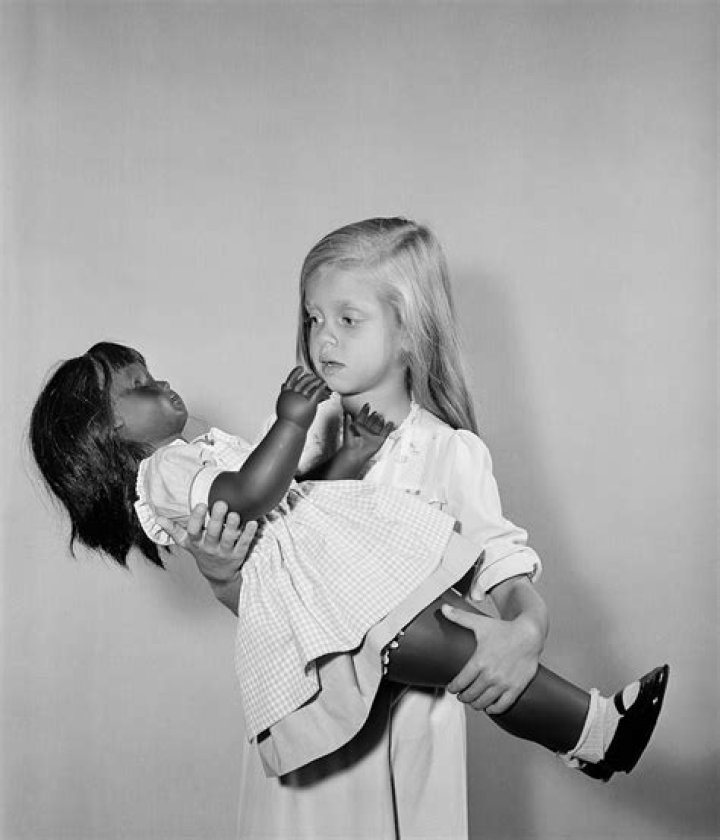 Eileen Baral Where Is Eileen Baral Today Nanny And The Professor