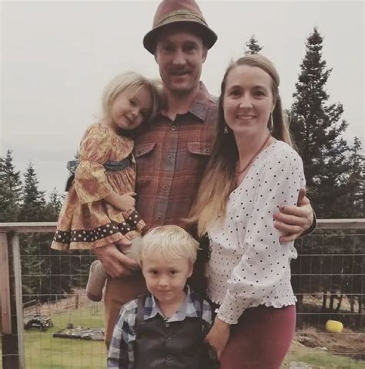 Eivin Kilcher Wiki Uncovers Married Life, Family & Net Worth