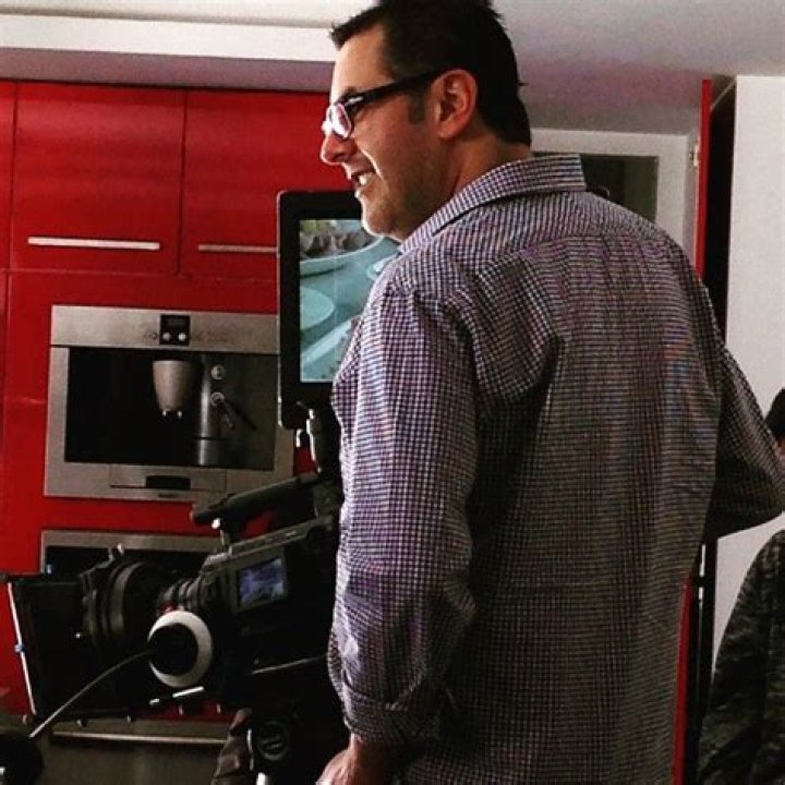 El director Armando Ciurana en entrevista para el No. 10 de Revista GI
