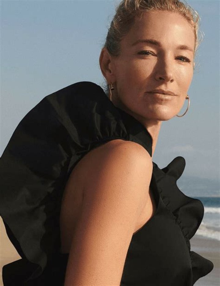 Elaine Irwin Bio, Facts, Latest photos and videos GotCeleb