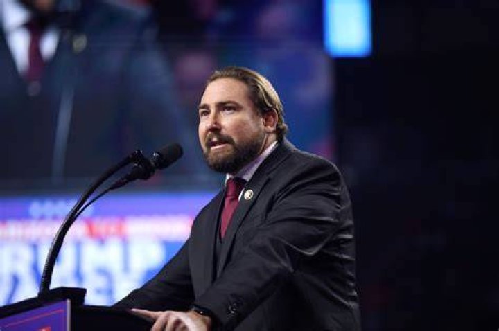 Eli Crane, a republican, is facing Rep. Tom O'Halleran (DAZ) for the