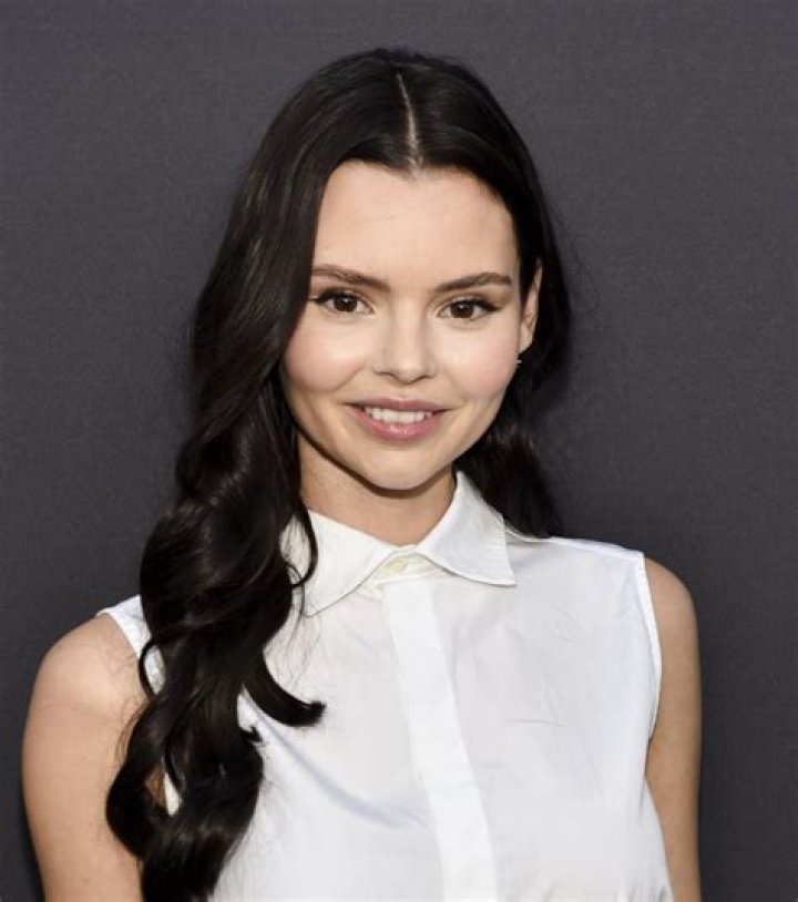 Eline Powell Biography, Net worth, Career, Relationships, Dating