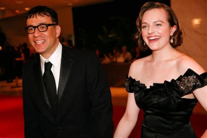 Elisabeth Moss&rsquo; Marriage to Fred Armisen The Handmaid&rsquo;s RealLife Tale