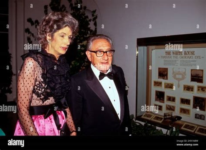 Elizabeth Kissinger