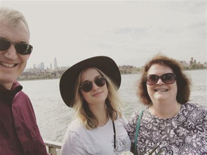 Elizabeth Lail Parents Meet Kay Lurene And Dean Franklin