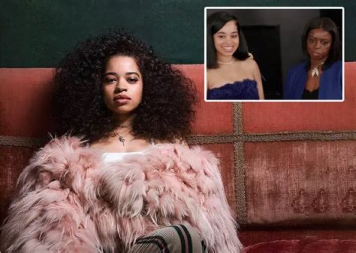 Ella Mai Parents Irish Father And A Jamaican Mother, Family And Ethnicity