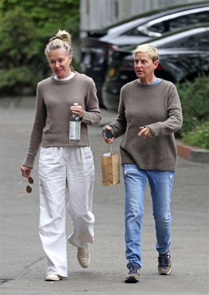 Ellen DeGeneres Portia De Rossi Renew Their Vows On Portia's Birthday
