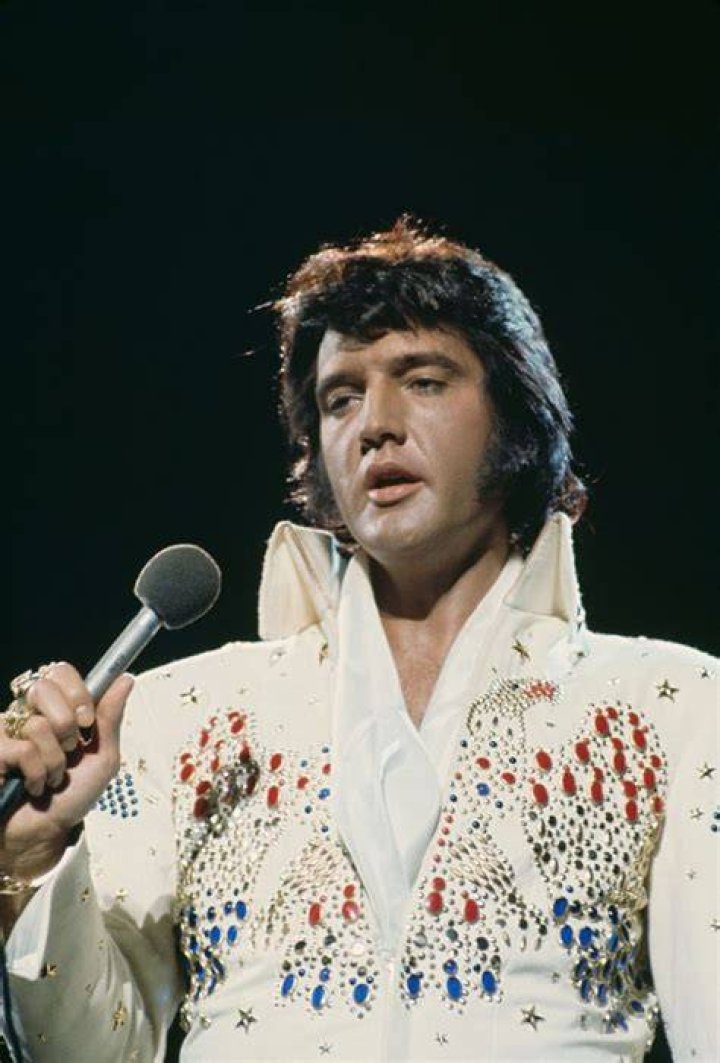 Elvis Presley suffered constipation, took 10,000 drugs in final months