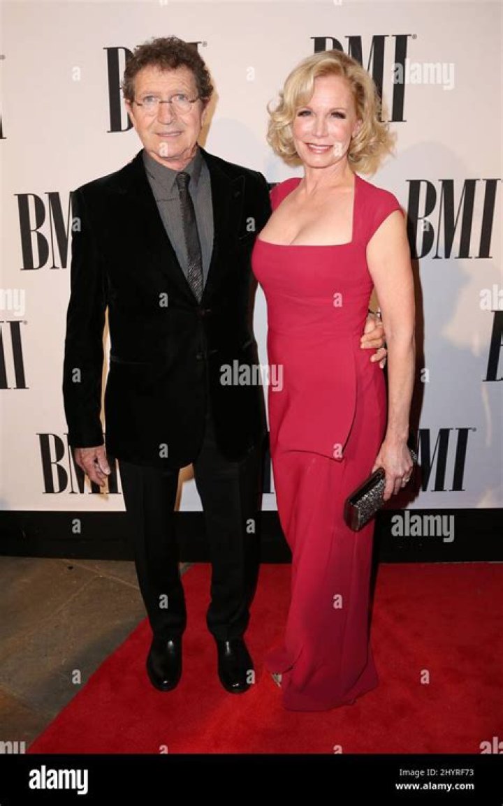 Elvis songwriter Mac Davis honored by BMI Daily Mail Online