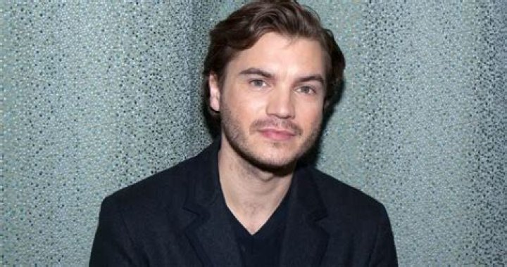 Emile Hirsch Net worth, Age Weight, BioWiki, Kids, Wife 2024 The