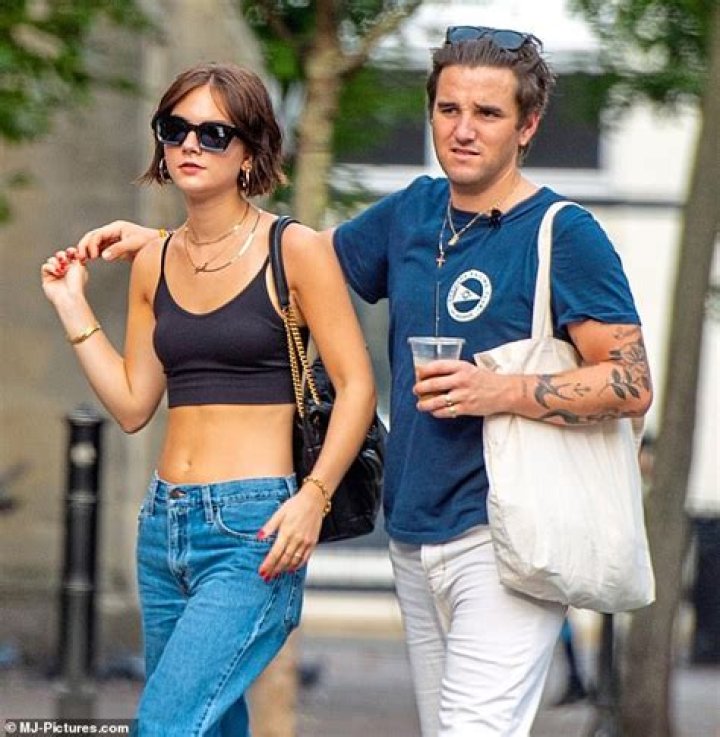 Emilia Jones Boyfriend Archives Celebrity Relations
