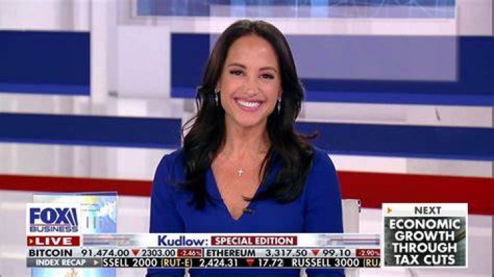 Emily Compagno Fox News r/hot_reporters