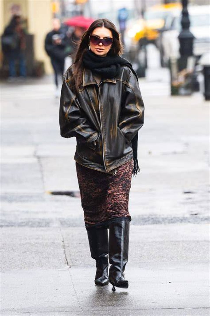 Emily Ratajkowski&rsquo;s Street Style Included a PJ Top & Snakeskin Heels