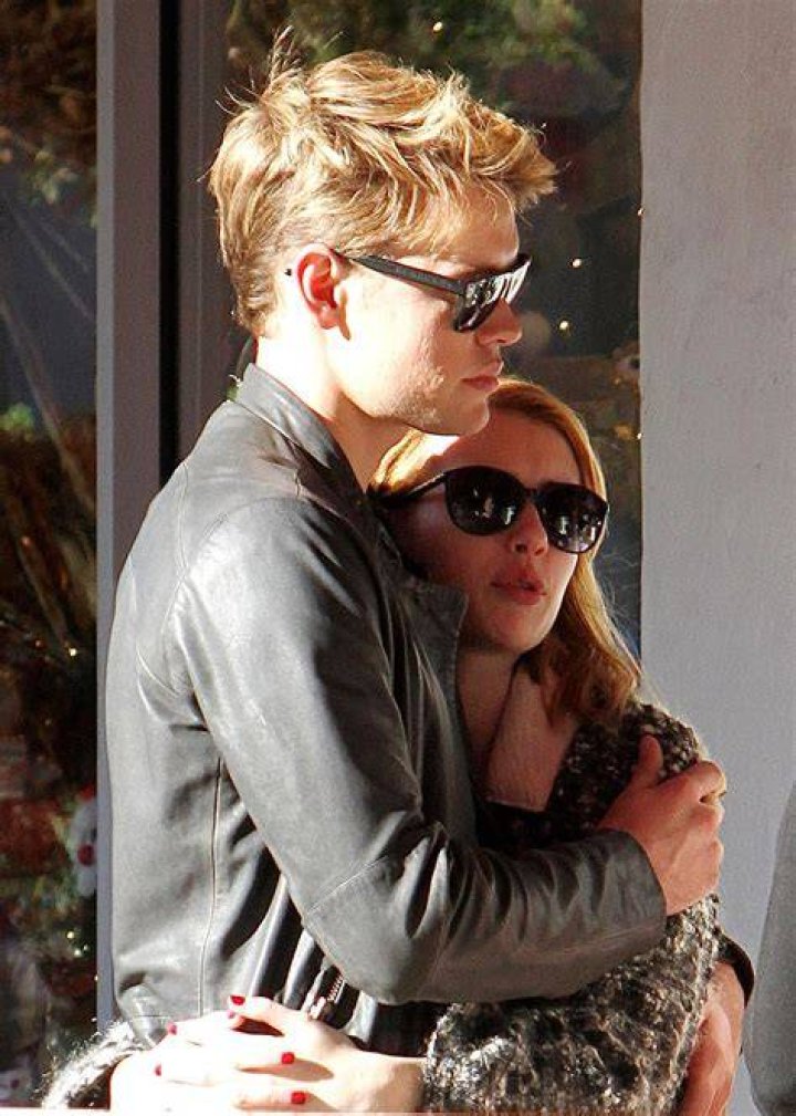 Emma Roberts Dating History Boyfriends, Fiances, Exes