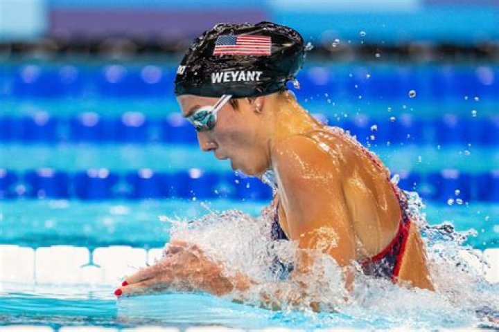 Emma Weyant Net Worth, Salary, Age, Height, Bio, Family, Career
