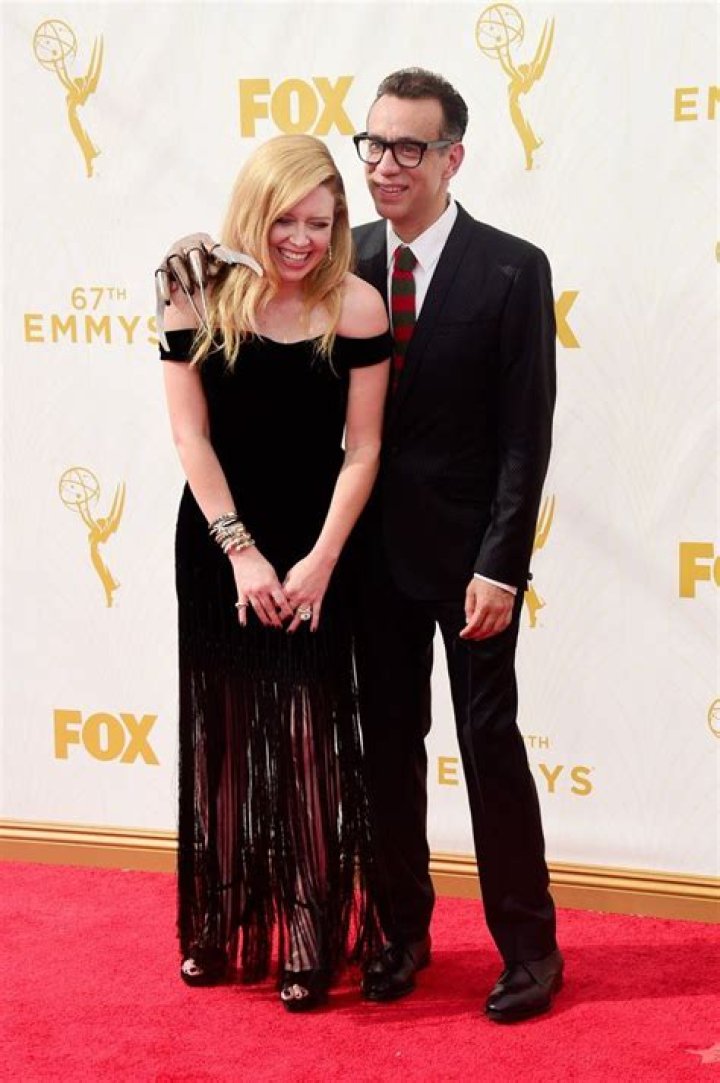 Emmys 2018 Fred Armisen wears VAMPIRE FANGS on the red carpet