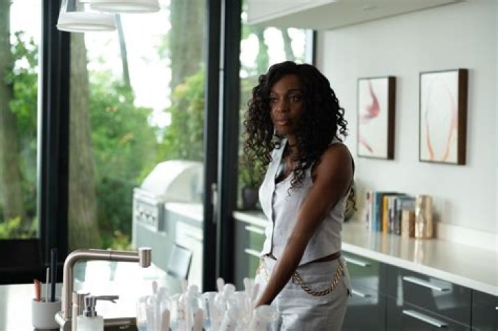 Enuka Okuma teases final season of Workin&rsquo; Moms Shedoesthecity