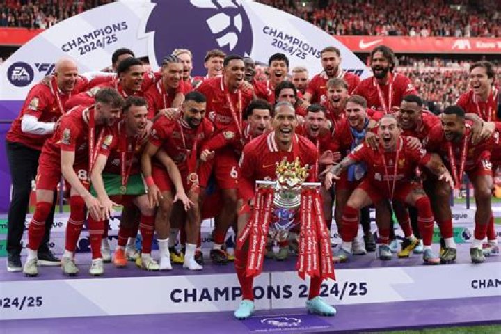 EPL He's unbelievable, everyone loves him Luke Shaw hails Man Utd