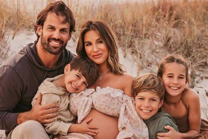 Eric & Jessie News Photo Jessie james decker hair, Jessie james