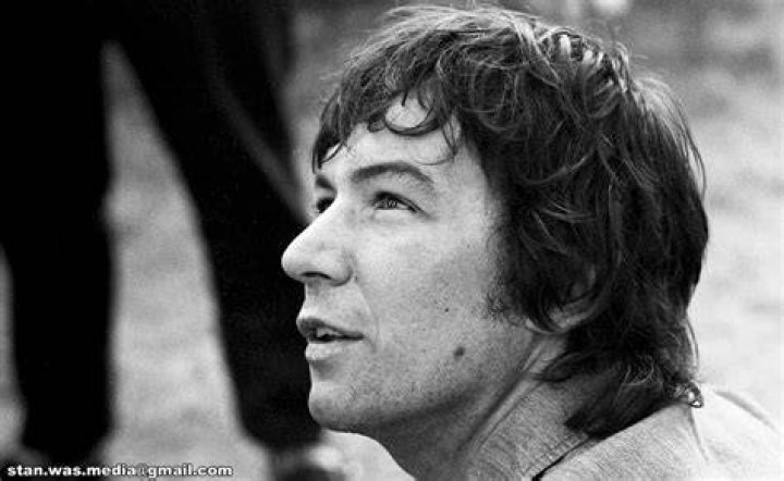 Eric Burdon Complete Biography Photos Videos