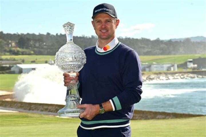 Eric Cole launches Pebble Beach debut with marriage proposal, cards 65