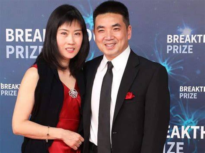 Eric Yuan is Married to Wife Sherry Yuan. Kids.