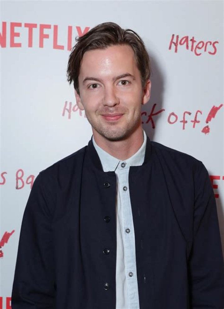 Erik Stocklin Biography, Height & Life Story Super Stars Bio