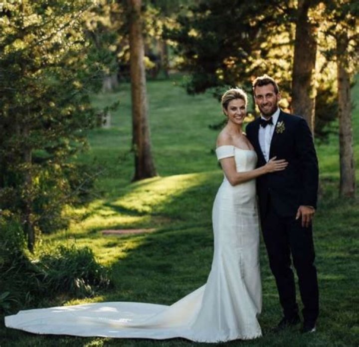 Erin Andrews shares wedding photos ABC News