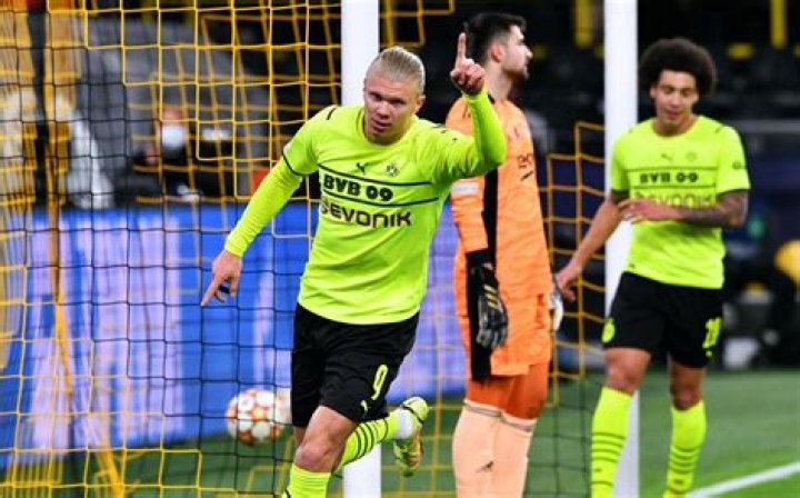 Erling Haaland wants to 'move on' from recent transfer speculation and