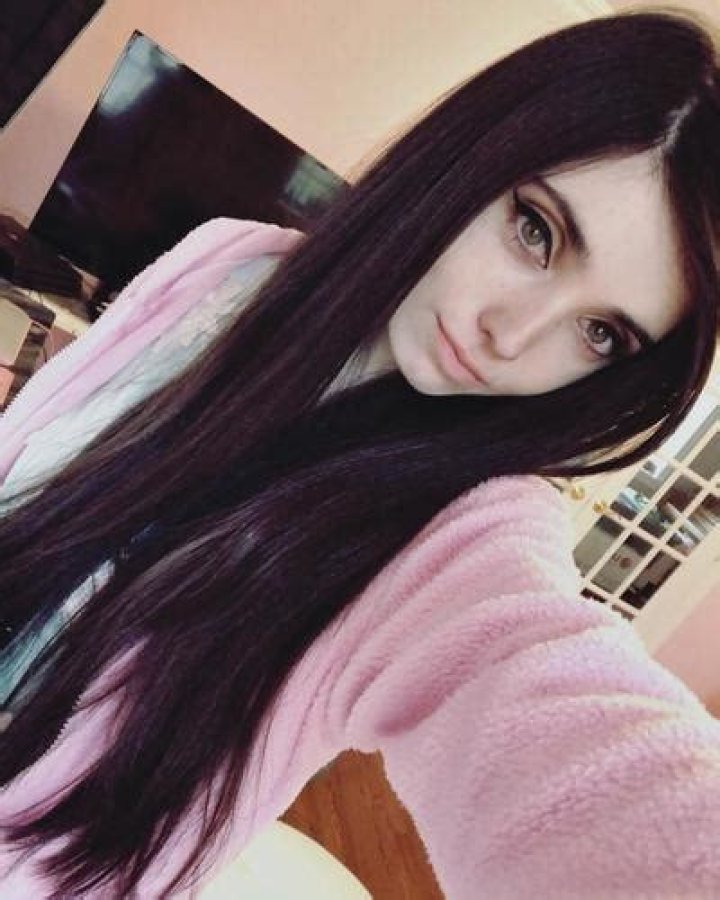 Eugenia Cooney Talks Recovery, Returns to YouTube After 5Month Break