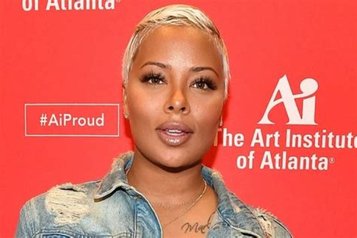 Eva Marcille Tells Fans That Love Wins And She Shows Her Gratitude In