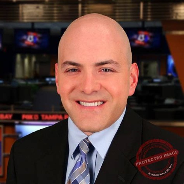 Evan Axelbank FOX 13 News, Bio, Age, Height, Husband, Baby, Salary, Net
