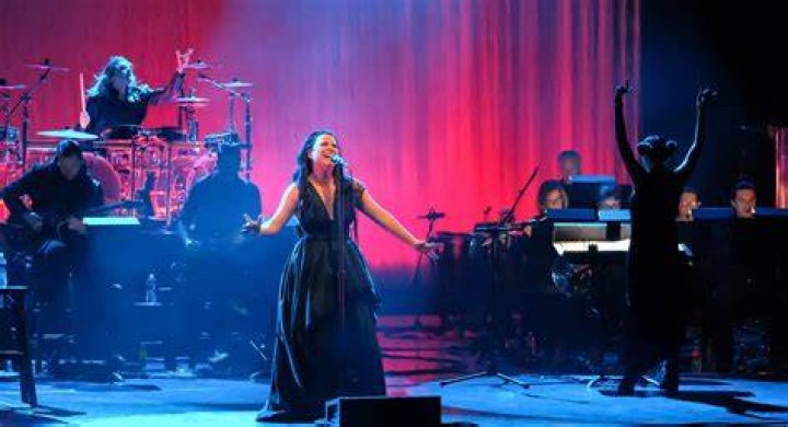 Evanescence's 'Bring Me to Life' Is About Amy Lee's Rebound