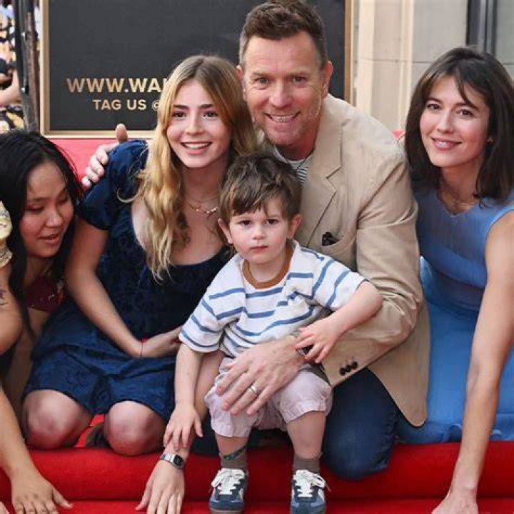 Ewan McGregor&rsquo;s Kids Meet The 5 Children He Shares With Two Women