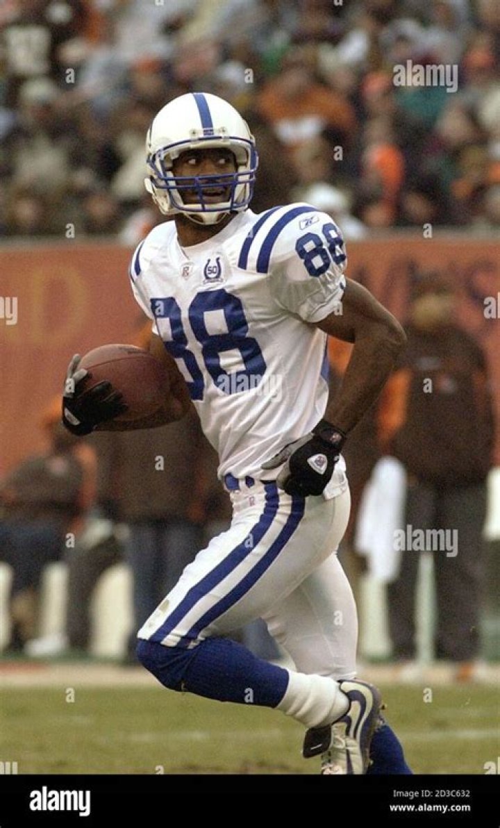 ExColts receiver Marvin Harrison 'really saved my life,' Philadelphia