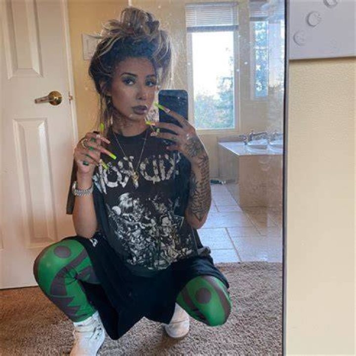Exploring her Age, Height, Career, Net Worth and Relationship with Juice Wrld