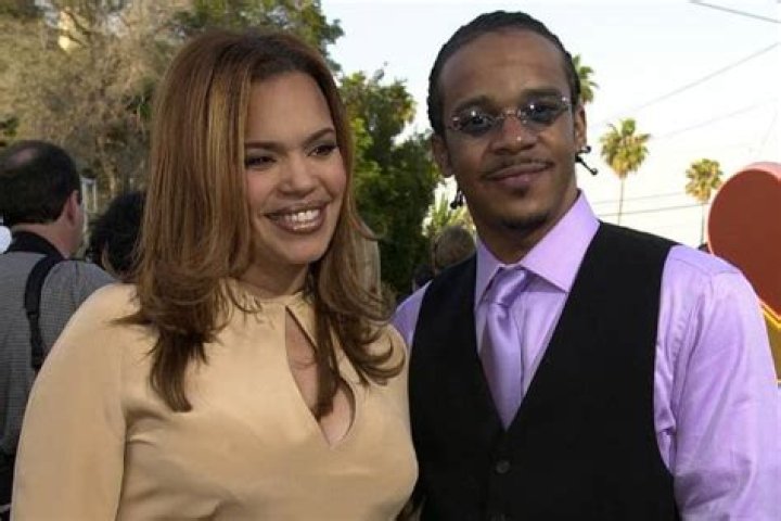 Faith Evans 2024 Husband, net worth, tattoos, smoking & body