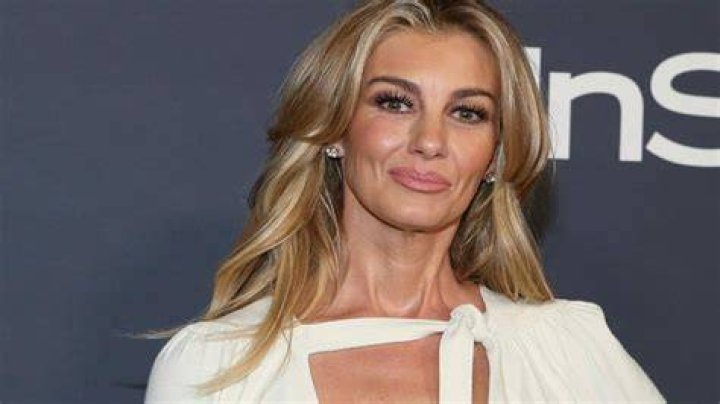 Faith Hill net worth, age, wiki, family, biography and latest updates