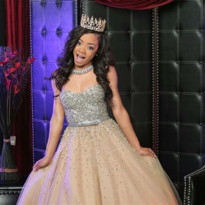 Faith Thigpen in her Sweet 16 Photoshoot Dancing dolls bring it