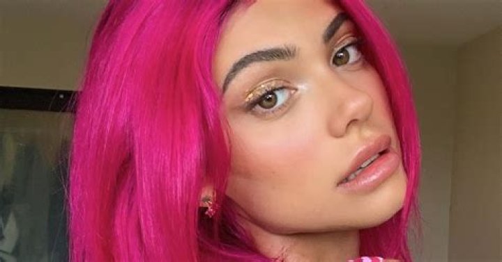 Famous January Birthdays Kelsey Calemine Age, Bio, Facts