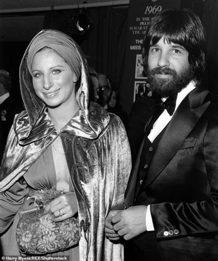 Famous Peters met Streisand in 1973 while working as a hairdresser in