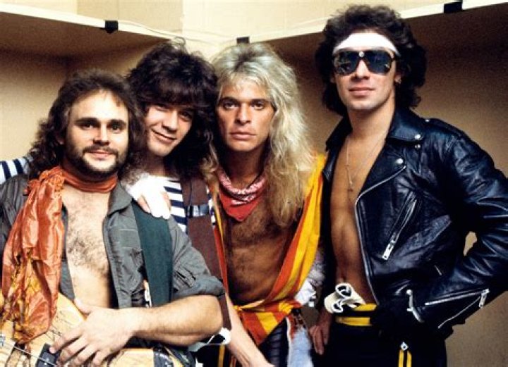 Famous Rock Bands That Replaced Their Lead Singers