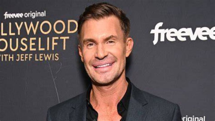 Fans are still Flipping Out over Jeff Lewis' plastic surgery